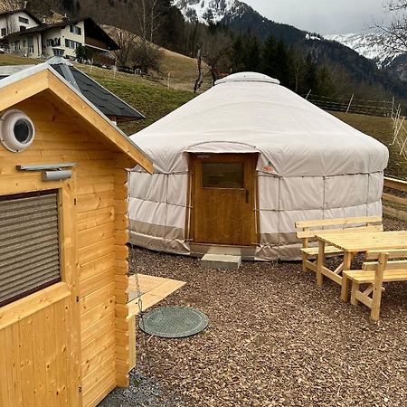 Hotel Jurte Beim Lama- & Alpakahof Triesenberg Esterno foto