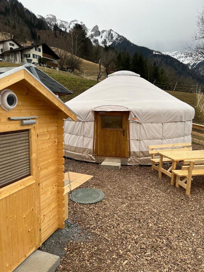 Hotel Jurte Beim Lama- & Alpakahof Triesenberg Esterno foto