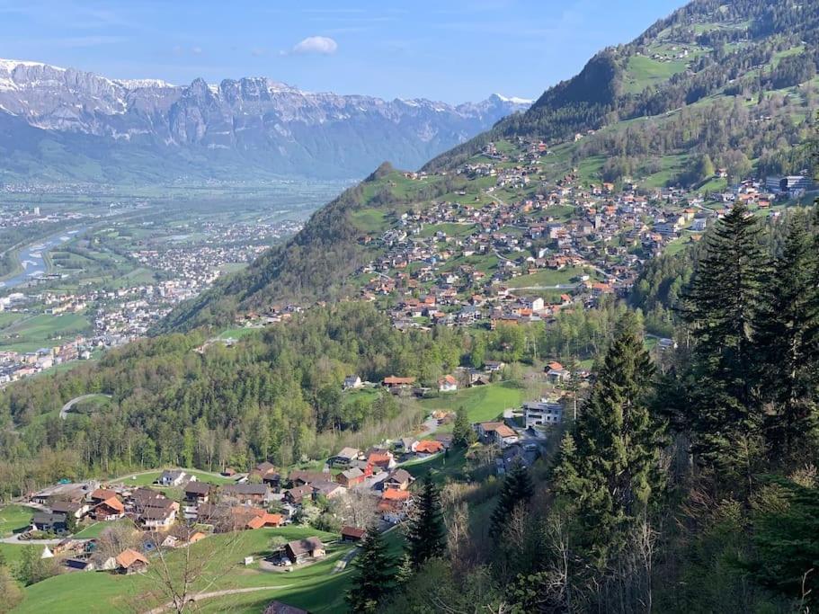 Hotel Jurte Beim Lama- & Alpakahof Triesenberg Esterno foto